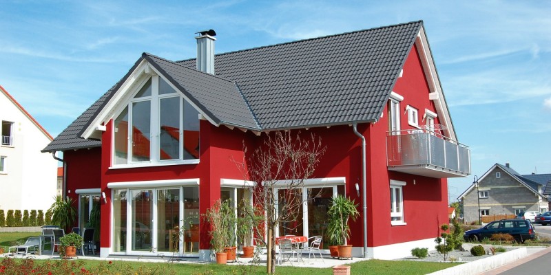 Rotes Einfamilienhaus